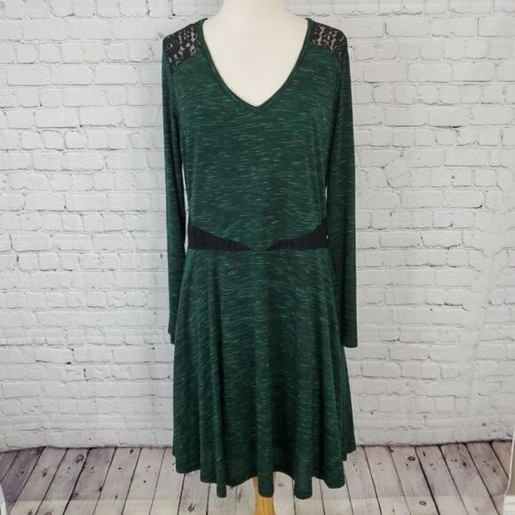 YUMI KIM 𝅺V-Neck Long Sleeve Dress Green 10 12 REVOLVE - Picture 1 of 9